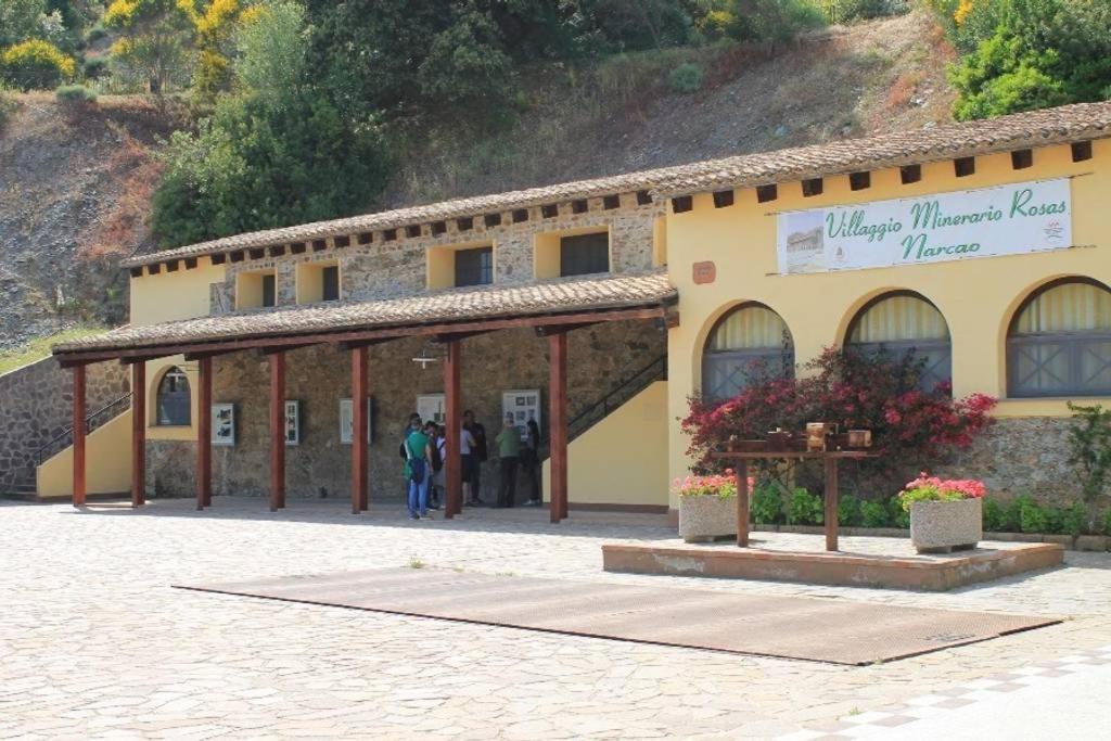 B&B Il Rifugio Del Lupo - E6721 Paringianu Zewnętrze zdjęcie