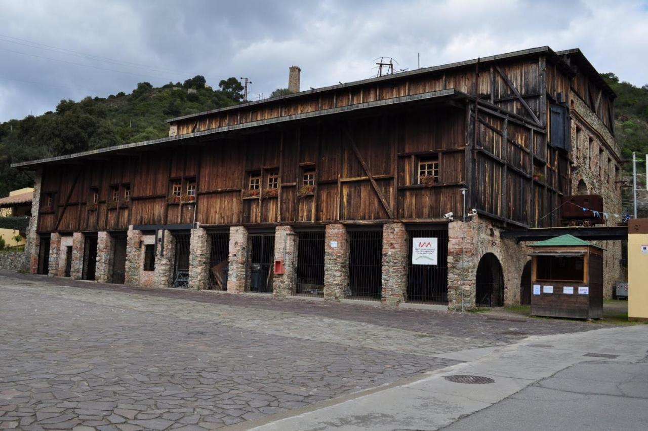B&B Il Rifugio Del Lupo - E6721 Paringianu Zewnętrze zdjęcie